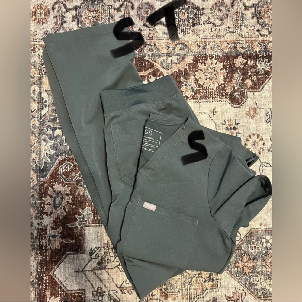 Women's FIGS SCRUBS